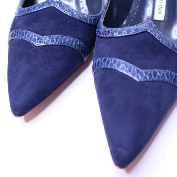 MANOLO BLAHNIK Monda Snake and Suede Pumps Navy Pointed Toe Heel Women's 38 - Picture 3 of 11